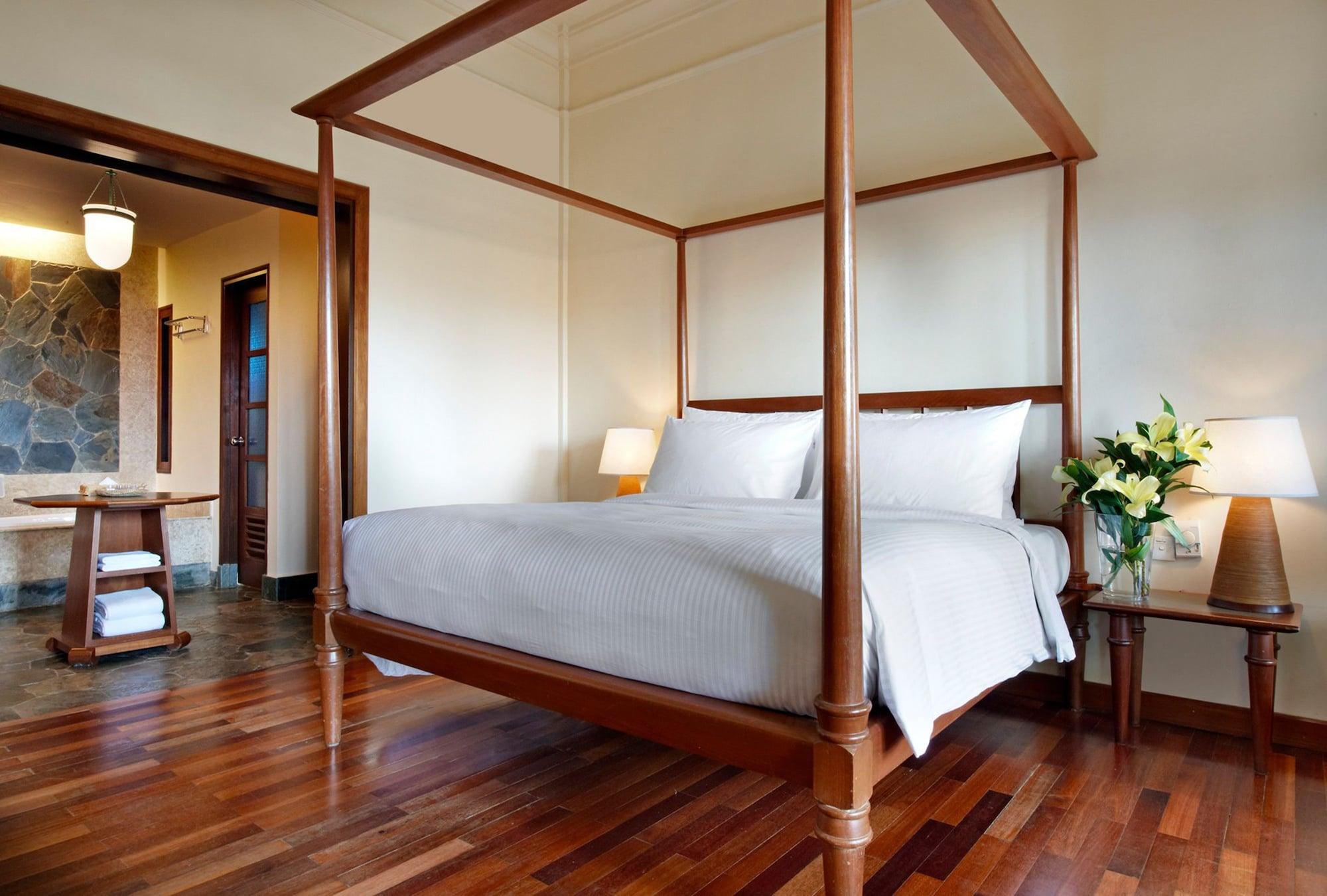 Avillion Port Dickson Porto Dickson Exterior foto A bedroom at the hotel