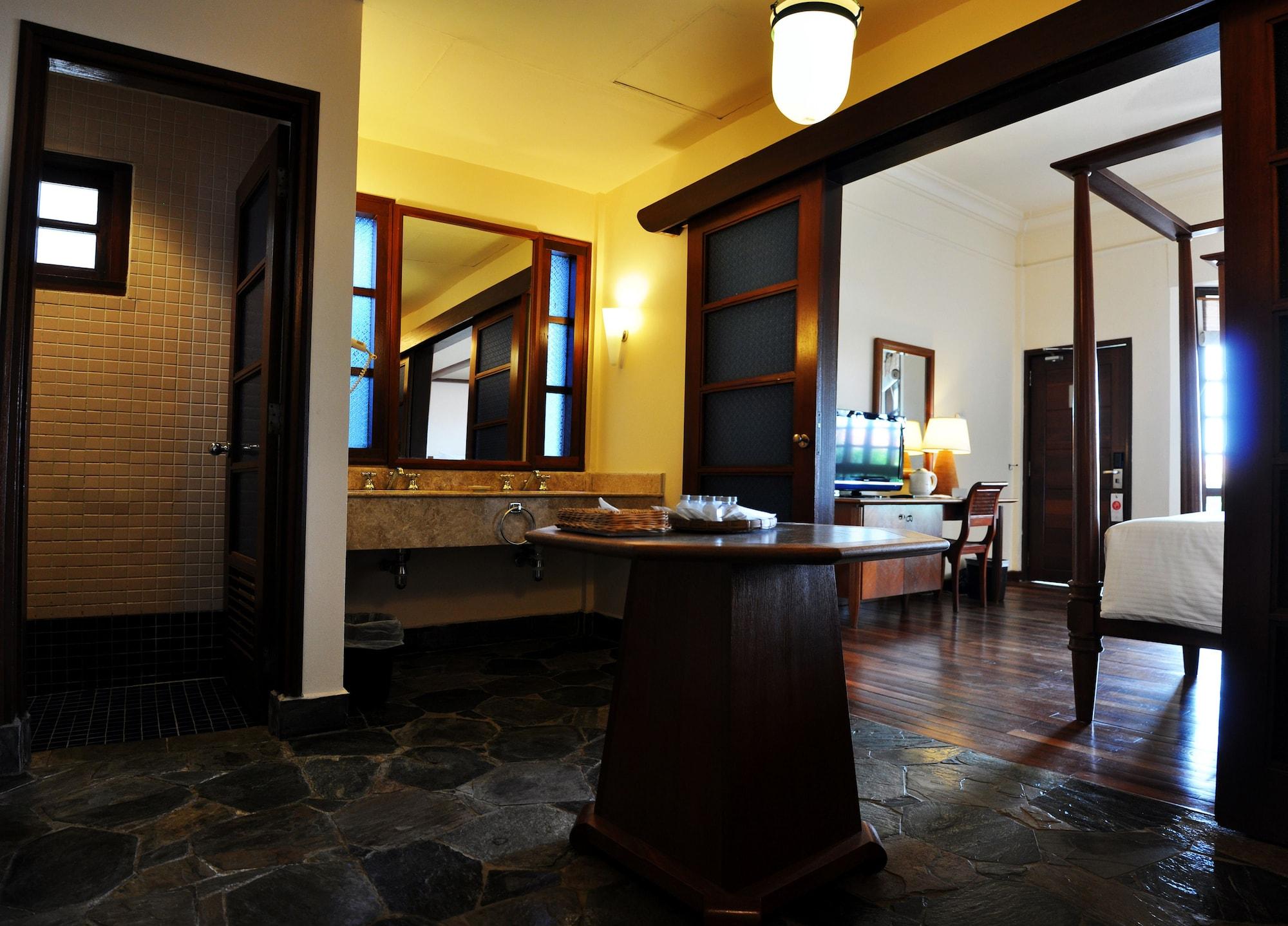 Avillion Port Dickson Porto Dickson Exterior foto A suite at the hotel