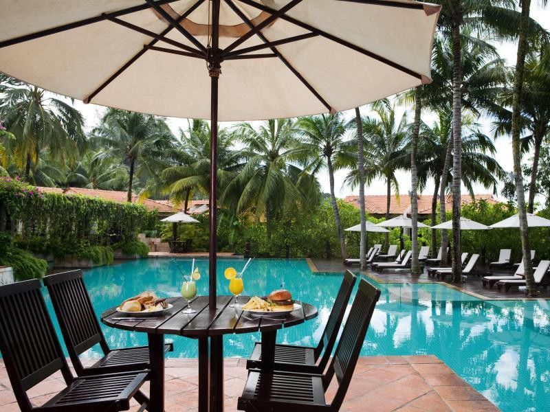 Avillion Port Dickson Porto Dickson Exterior foto Pool at the hotel